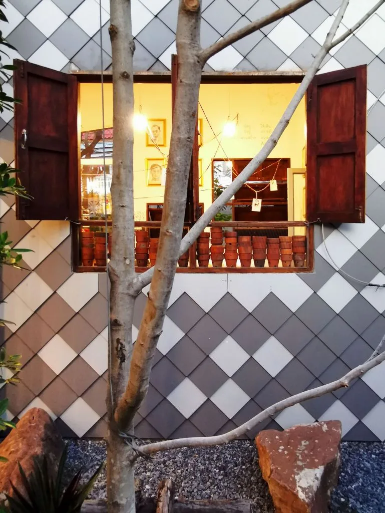 TH Gallery & Café — photo 10