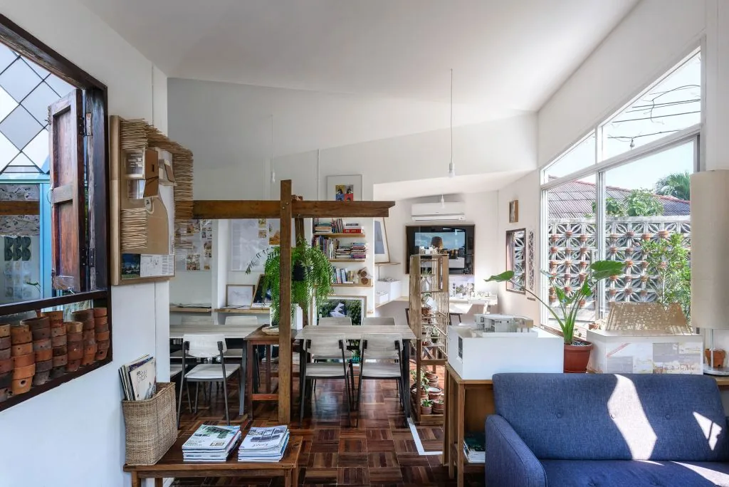 TH Gallery & Café — photo 17